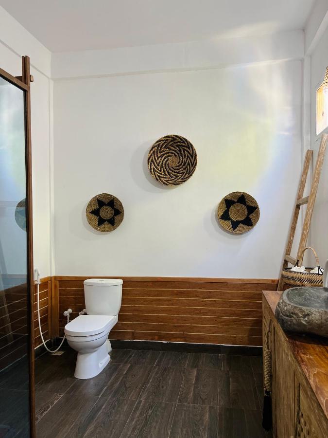 Hotel Iru Maldives Thulusdhoo Exterior foto