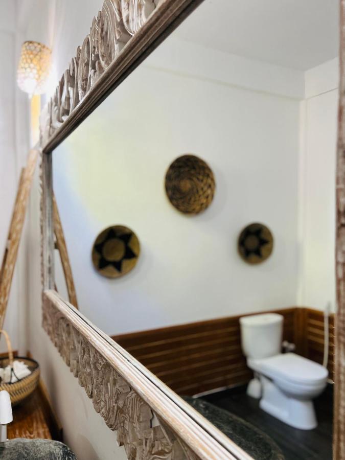 Hotel Iru Maldives Thulusdhoo Exterior foto